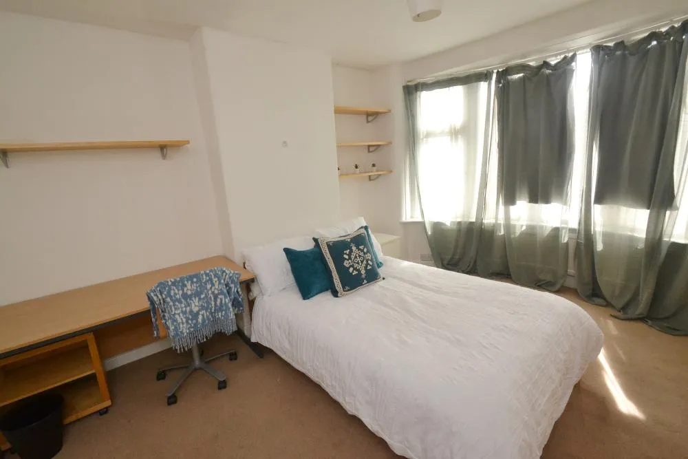 Finchley Road, Fallowfield, M14, photo 13