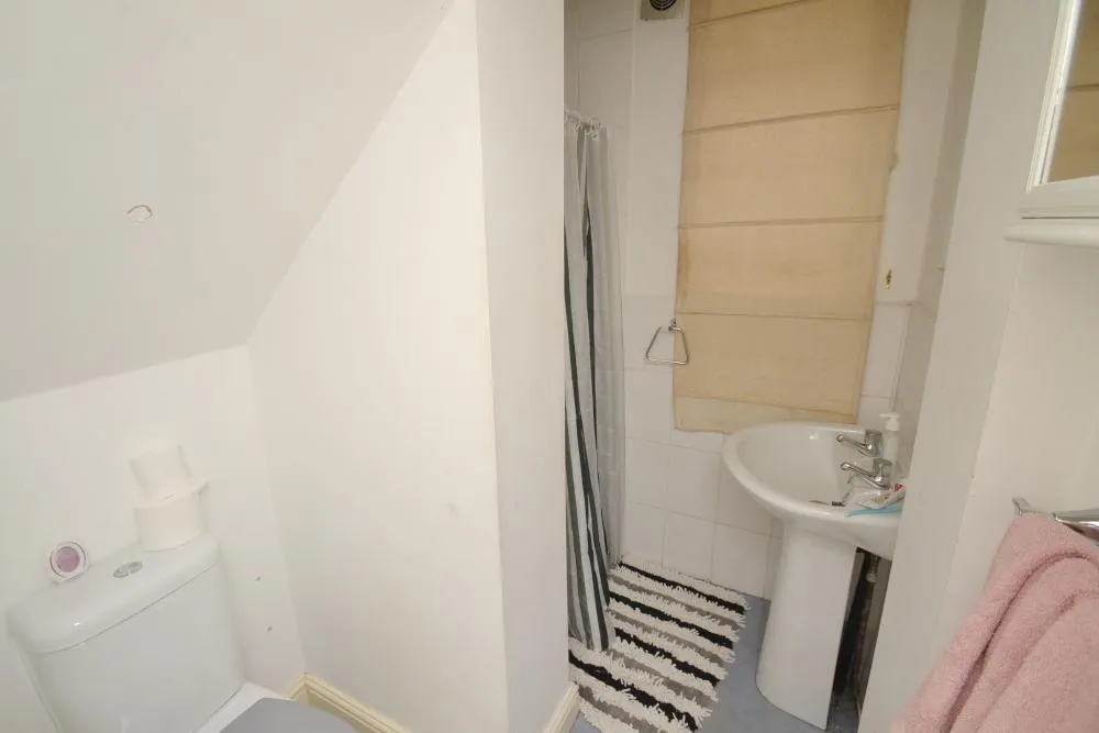 Finchley Road, Fallowfield, M14, photo 7