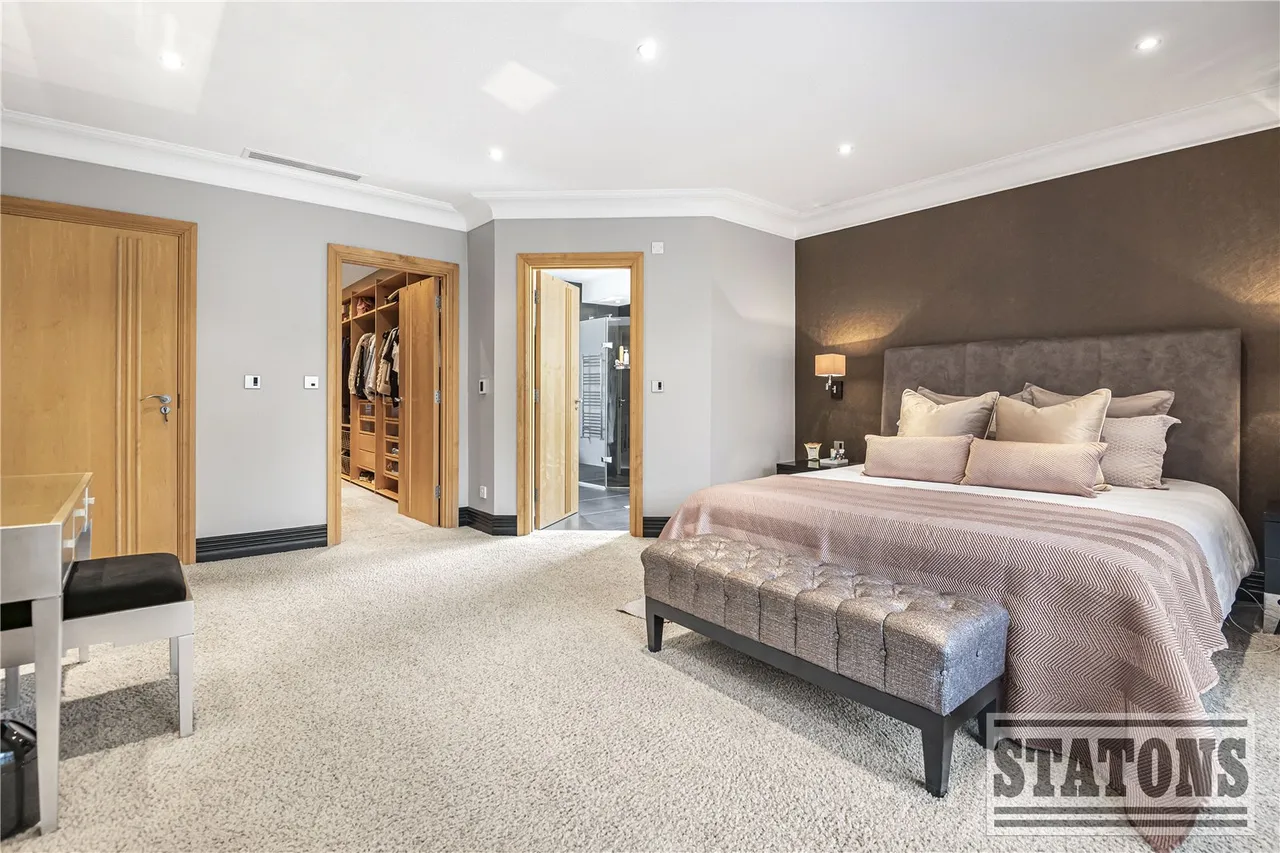 Totteridge Green, London, N20 8PE, photo 16