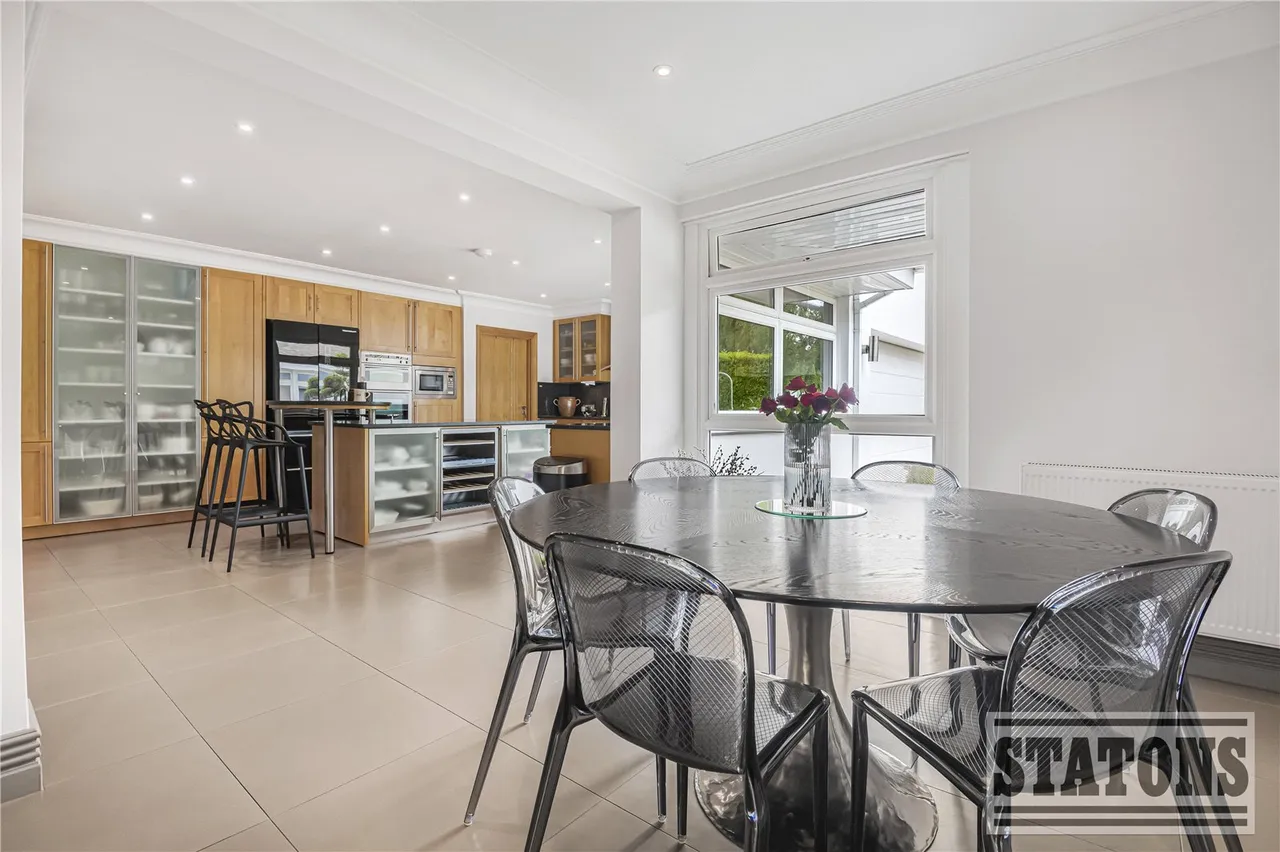 Totteridge Green, London, N20 8PE, photo 7