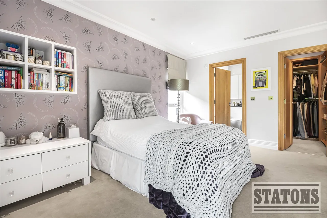 Totteridge Green, London, N20 8PE, photo 21