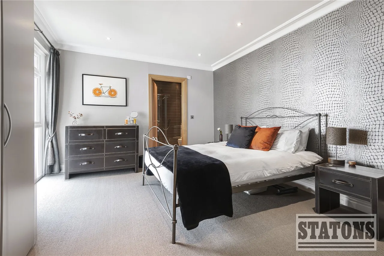 Totteridge Green, London, N20 8PE, photo 25