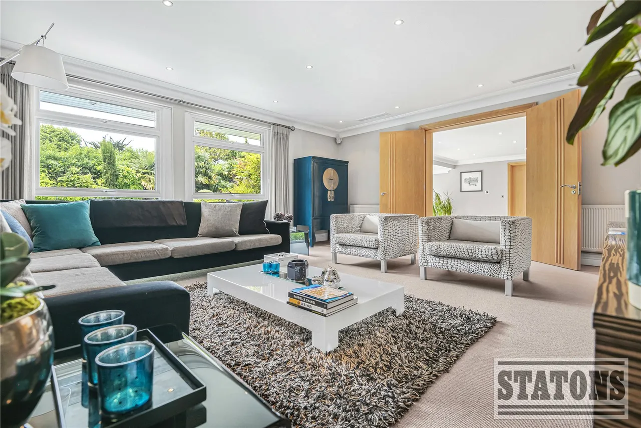 Totteridge Green, London, N20 8PE, photo 14