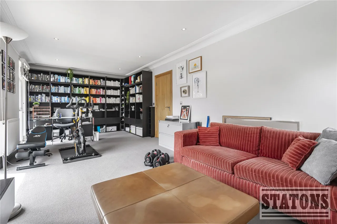 Totteridge Green, London, N20 8PE, photo 33