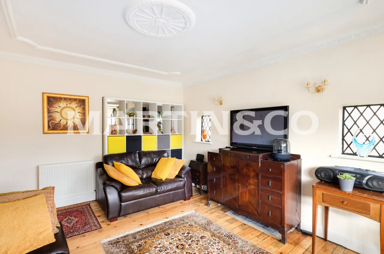 Forest Court, photo 3