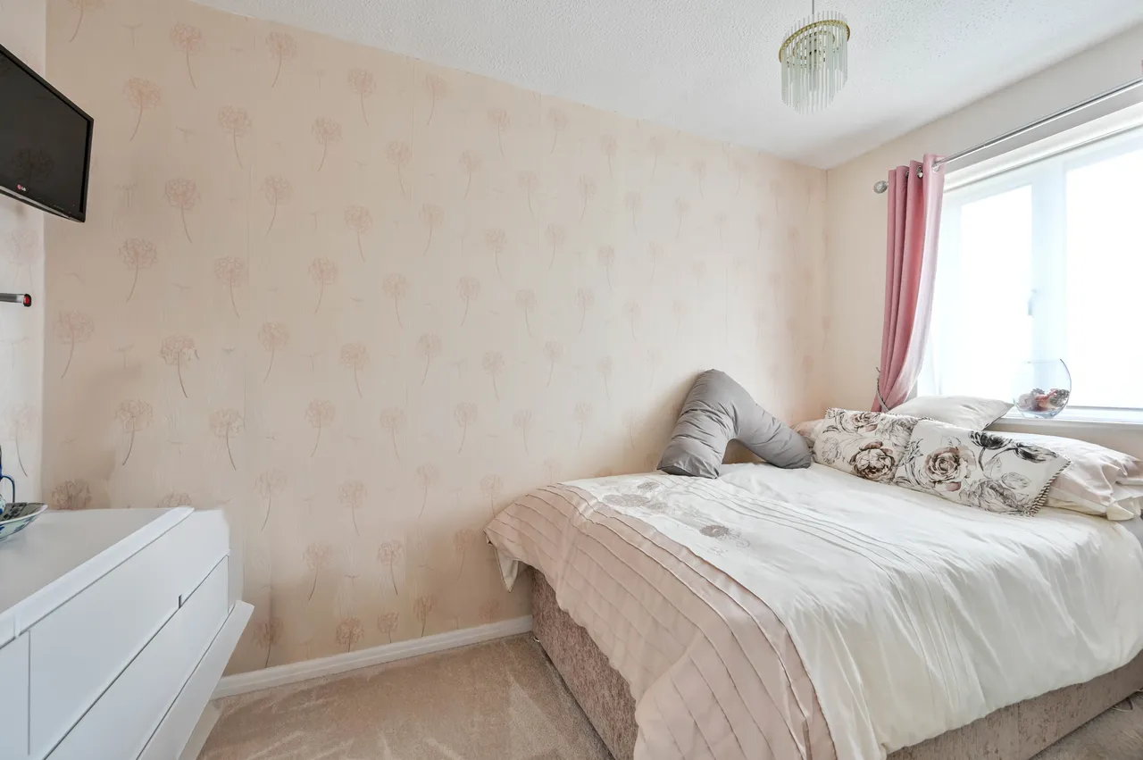 10 Bowers Close, Guildford, photo 4