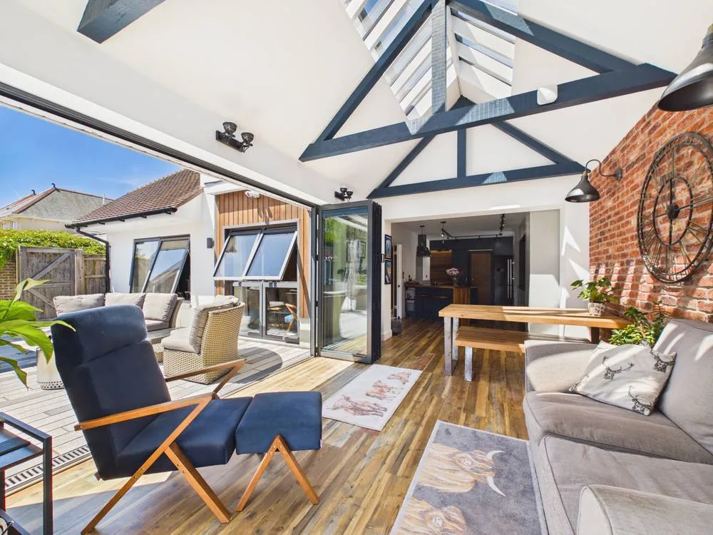 Hurn Way, Christchurch, BH23, photo 9
