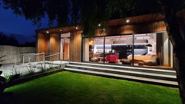 Hurn Way, Christchurch, BH23, photo 4