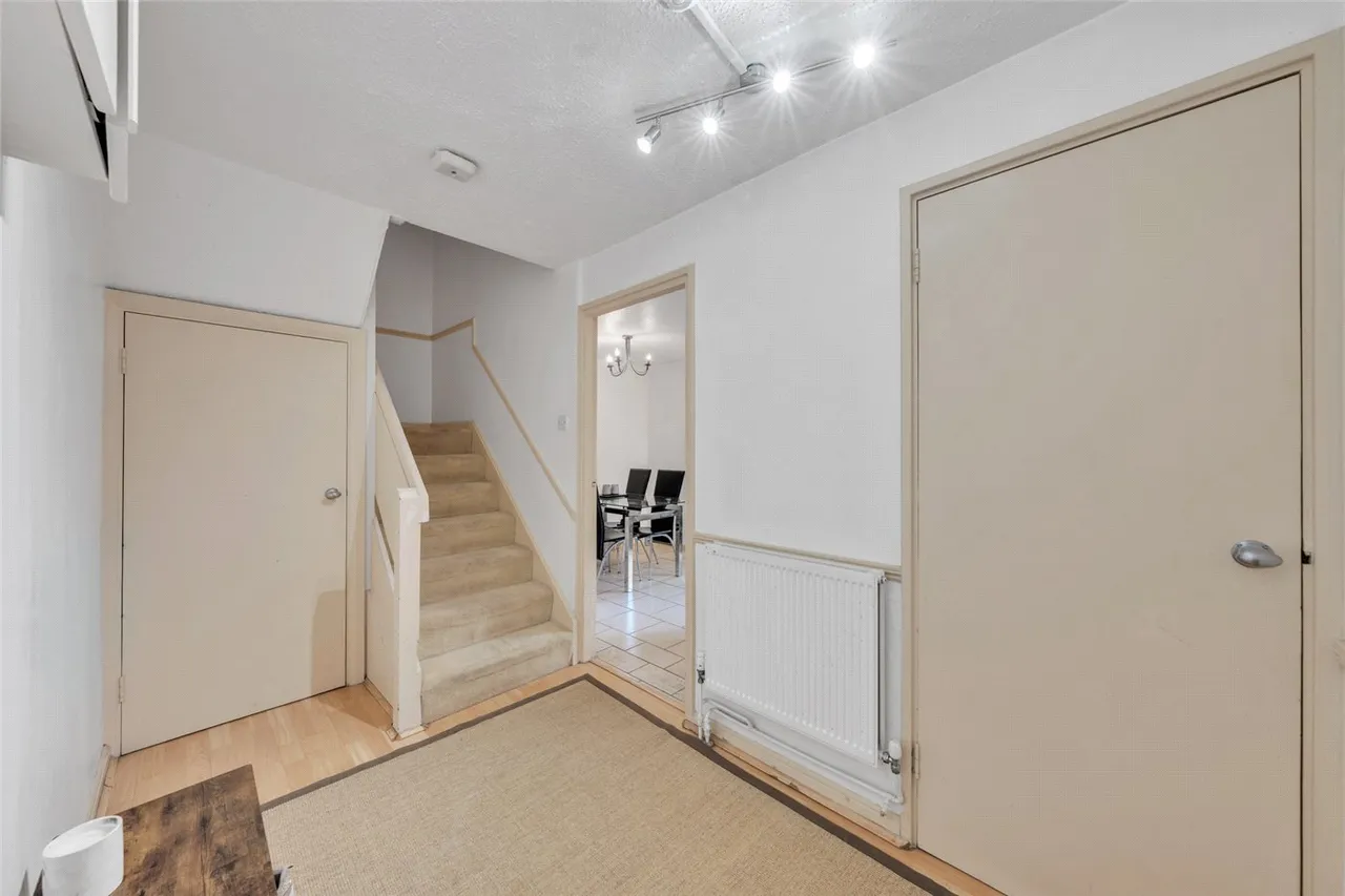 Minton Mews, London, NW6, photo 3