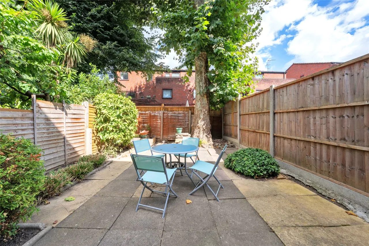 Minton Mews, London, NW6, photo 5
