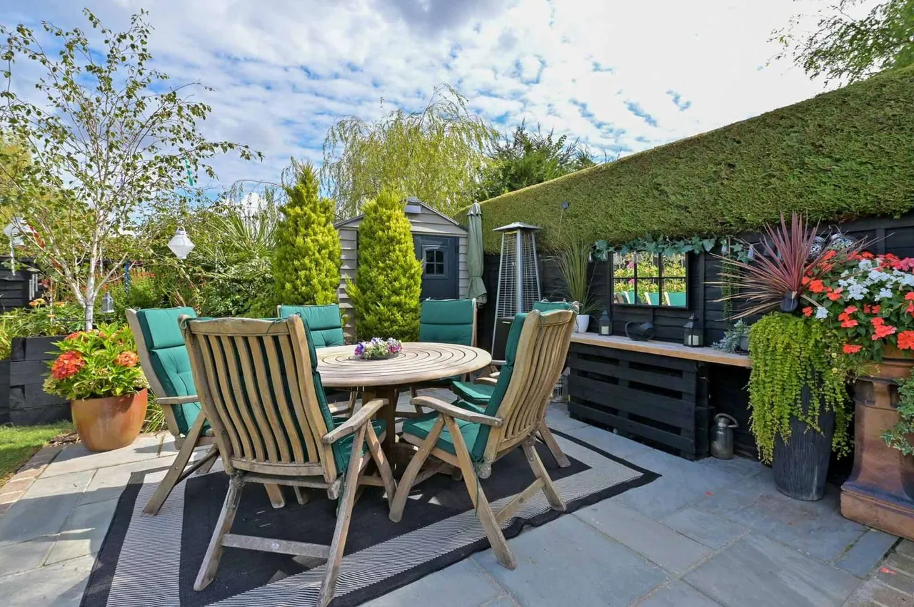 Manor Grove, Fifield, SL6, photo 18