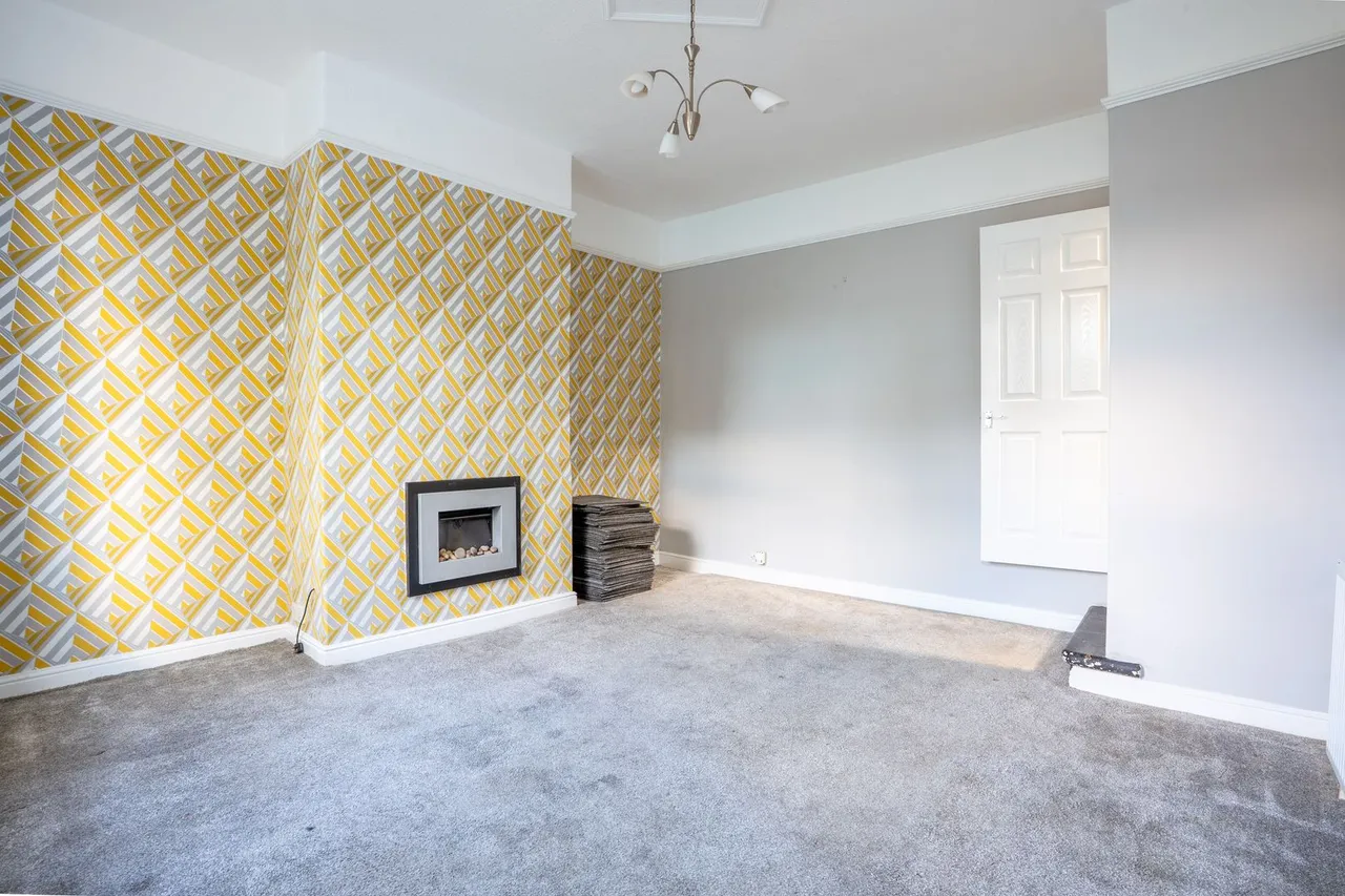 Bridge Street, Morley, LS27, photo 3