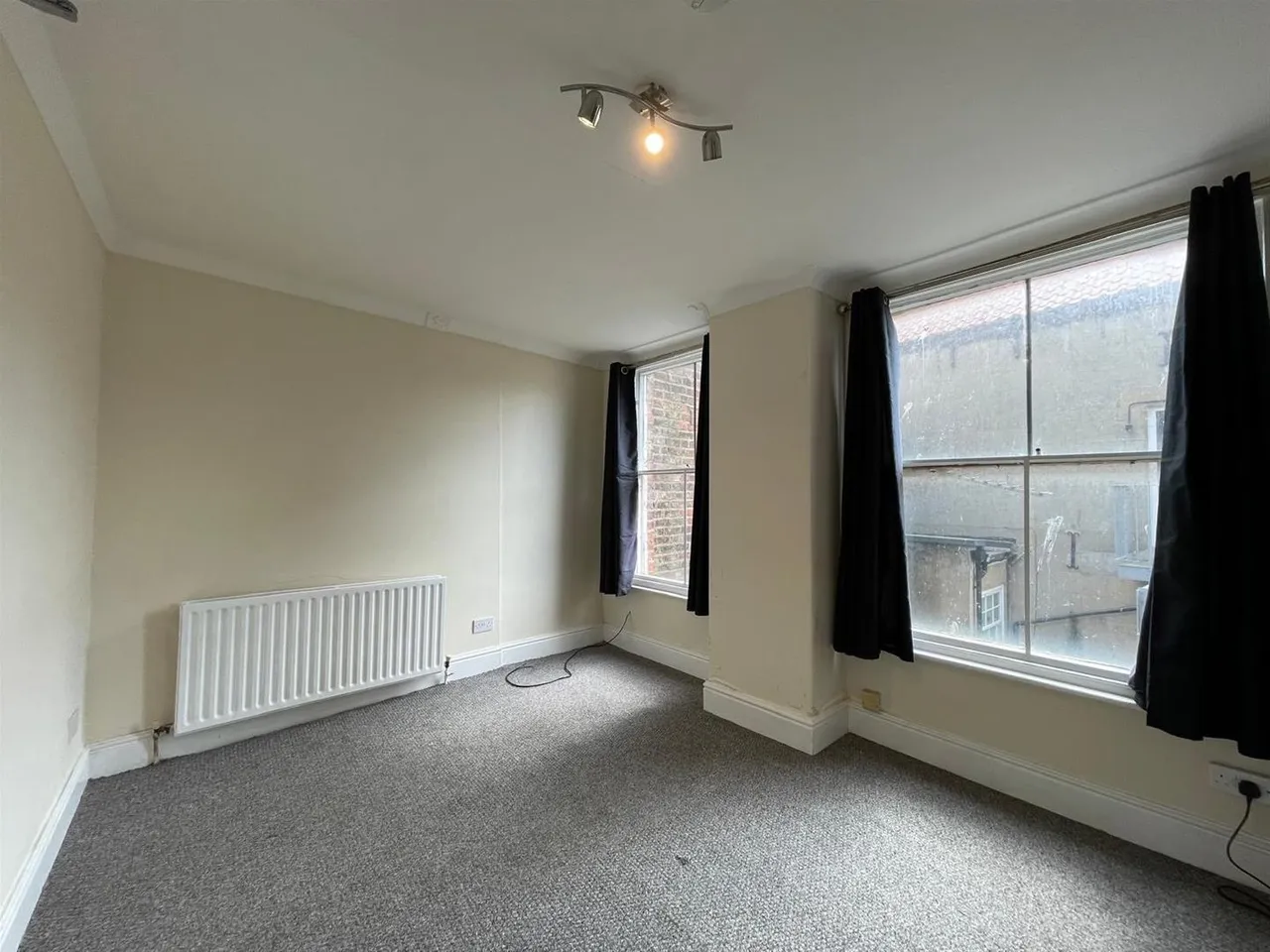 Queen Street, Scarborough, YO11, photo 4