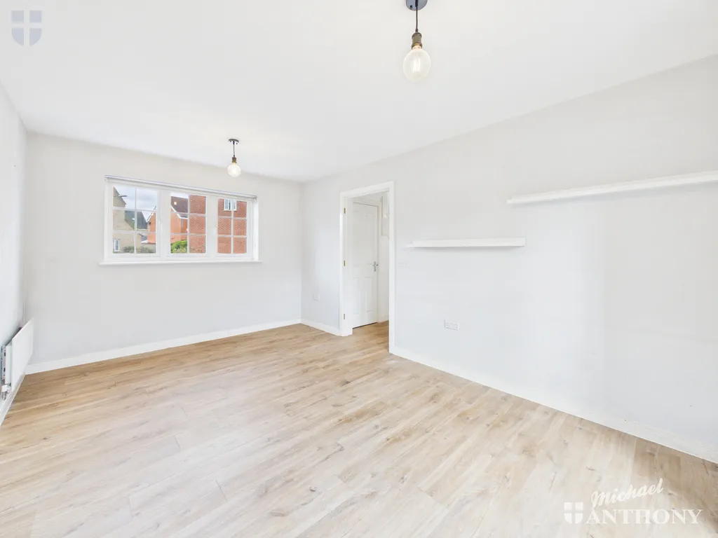 Siddington Drive, Aylesbury, HP18 0UE, photo 17