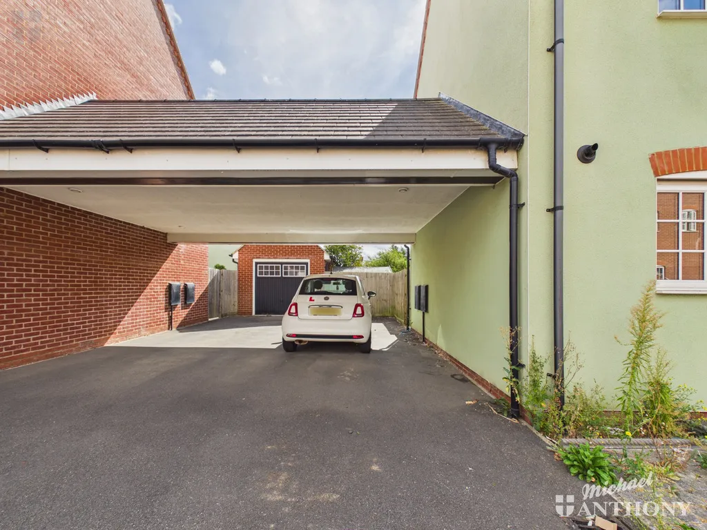 Siddington Drive, Aylesbury, HP18 0UE, photo 12