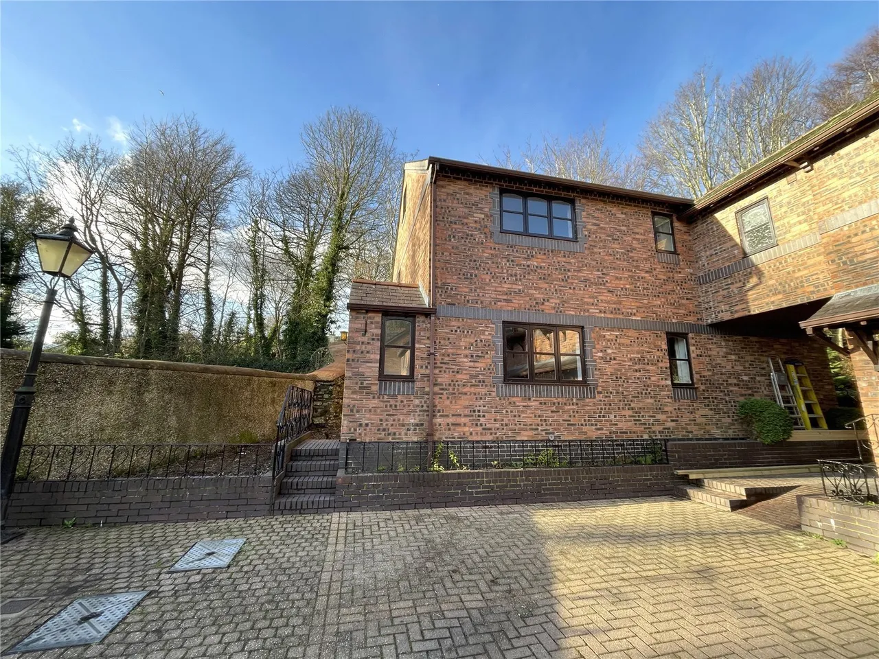 2 bed house to rent, Stable Mews, Beaumaris