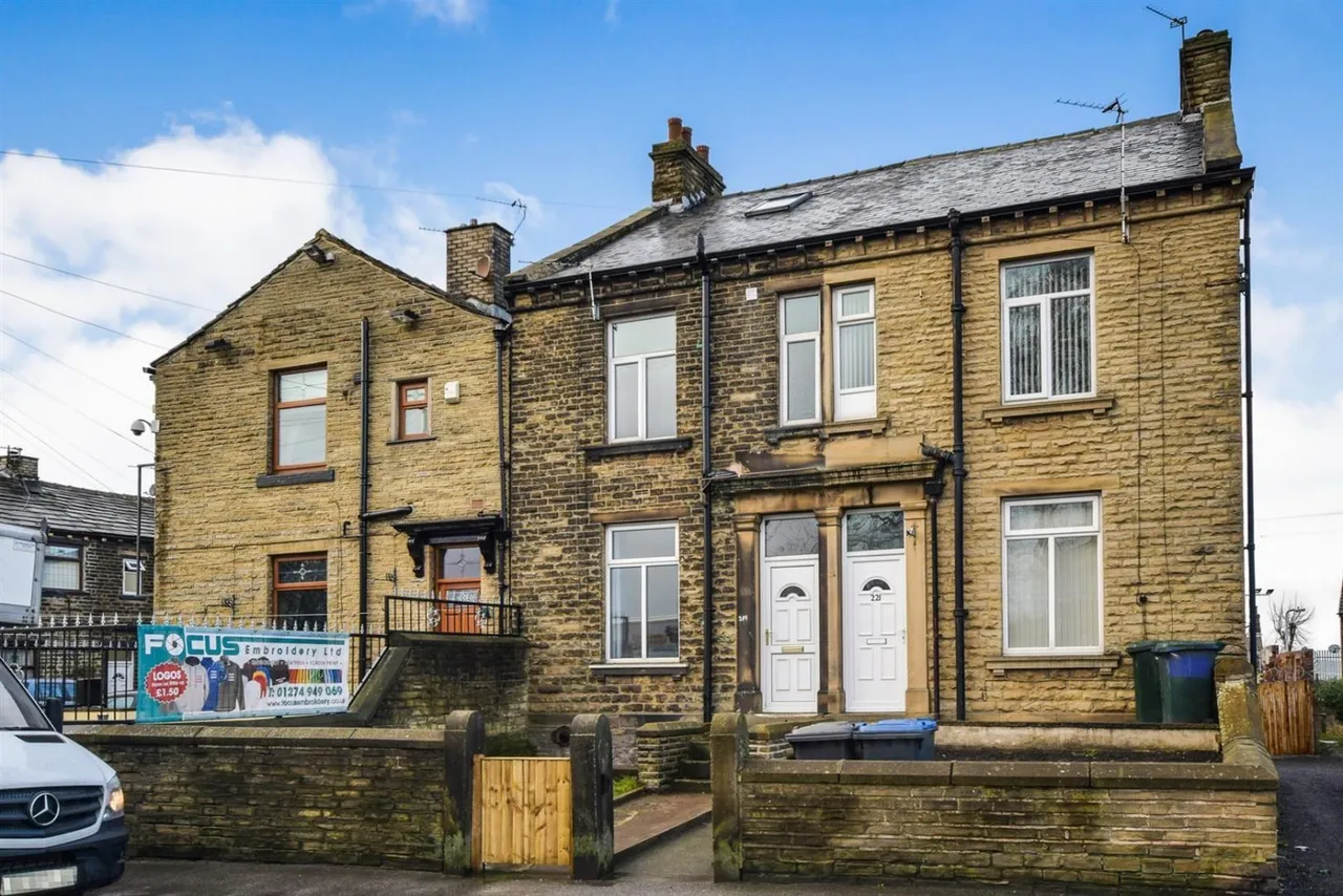 Cutler Heights Lane, Bradford, BD4 9JG, photo 6