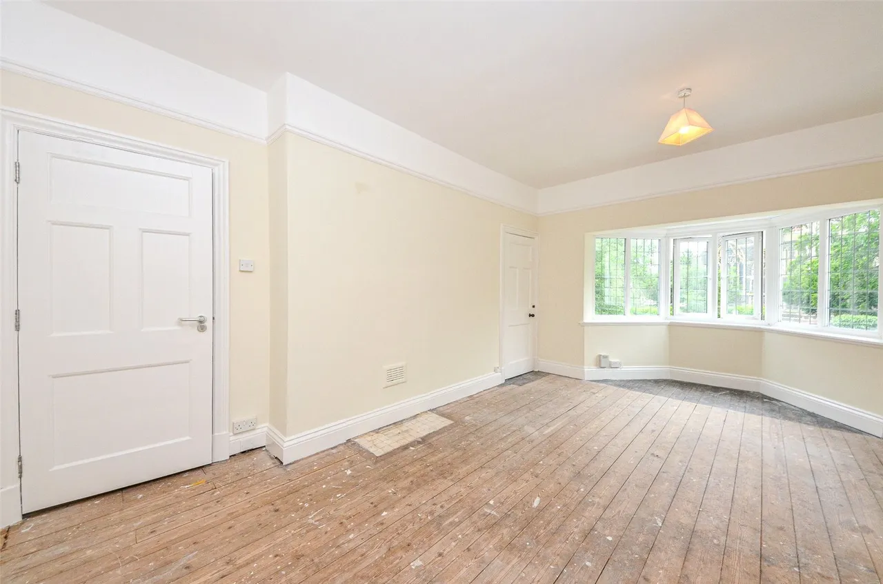 Conway Road, Colwyn Bay, LL29, photo 4