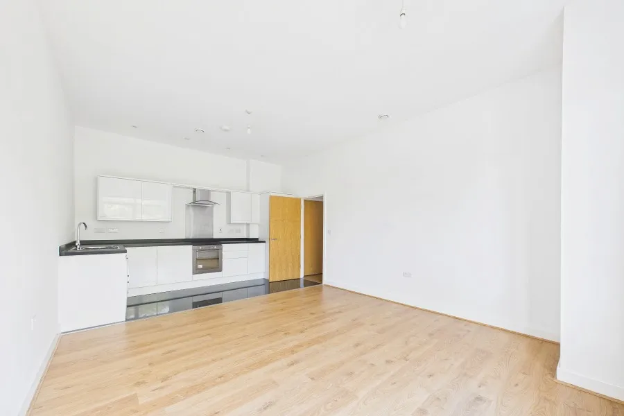 2 bed flat to rent, Bradley Court, Camberley, GU15