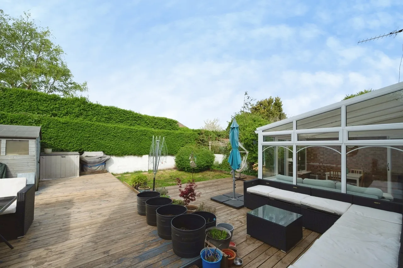 Elm Close Estate, Hayling Island, PO11, photo 2