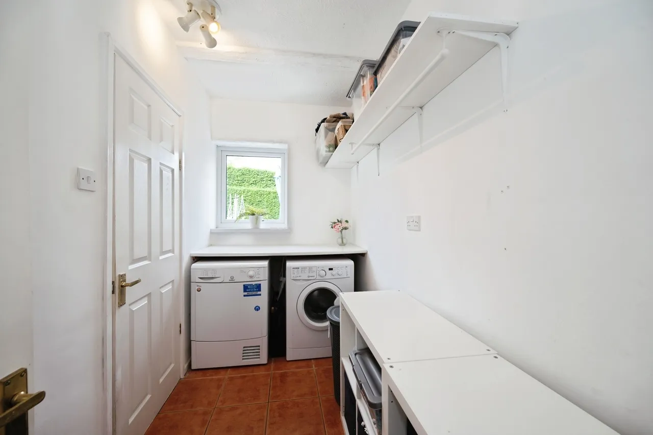Elm Close Estate, Hayling Island, PO11, photo 19
