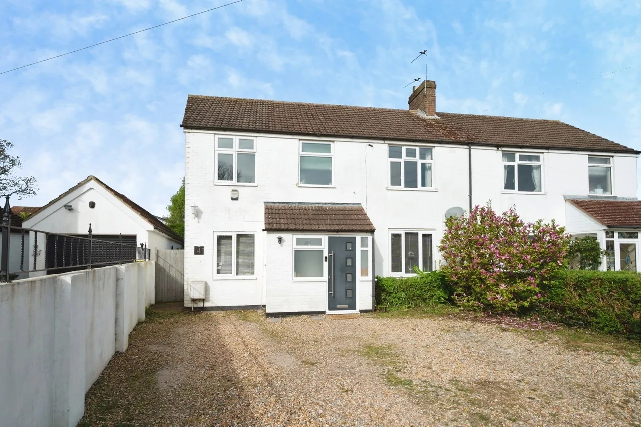 5 bed house for sale, Elm Close Estate, Hayling Island, PO11