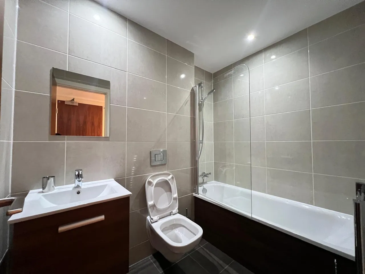 Hagley Road, Birmingham, B16, photo 6