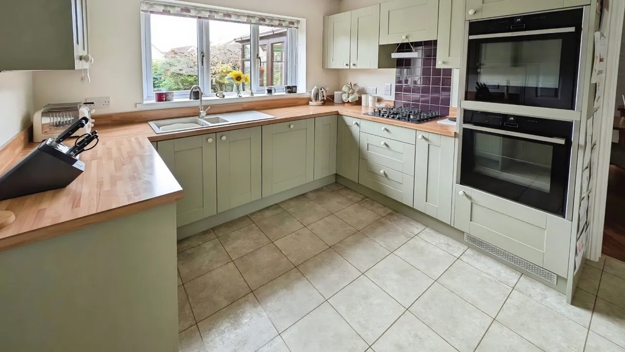 Westerleigh Road, Yate, BS37, photo 5