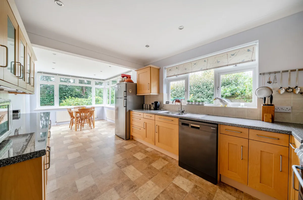 Pulborough, RH20 2JQ, photo 2
