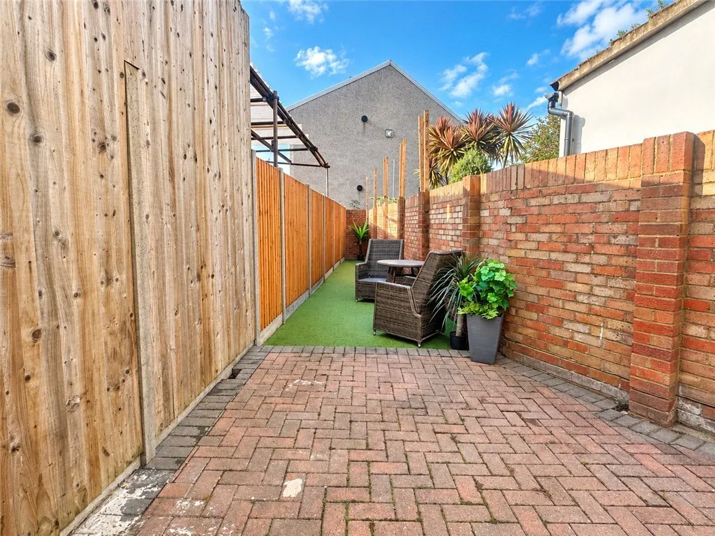 Bensham Lane, Thornton Heath, CR7, photo 11