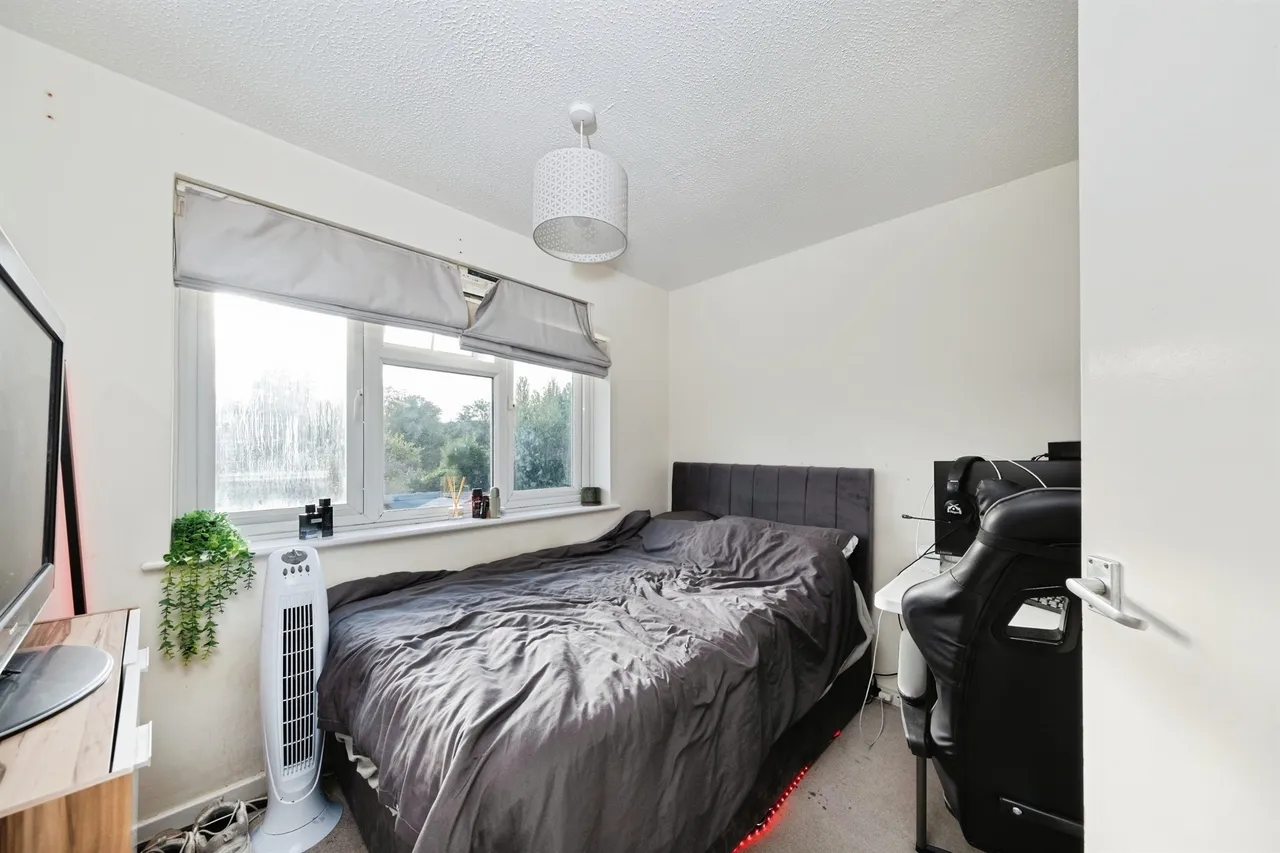 Otters Brook, Buckingham, MK18, photo 9