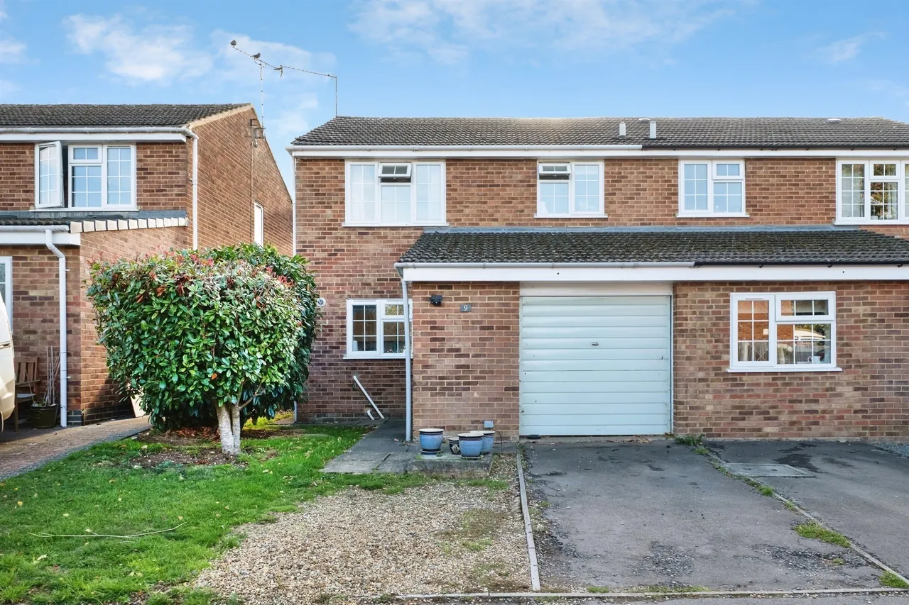 Otters Brook, Buckingham, MK18, photo 12