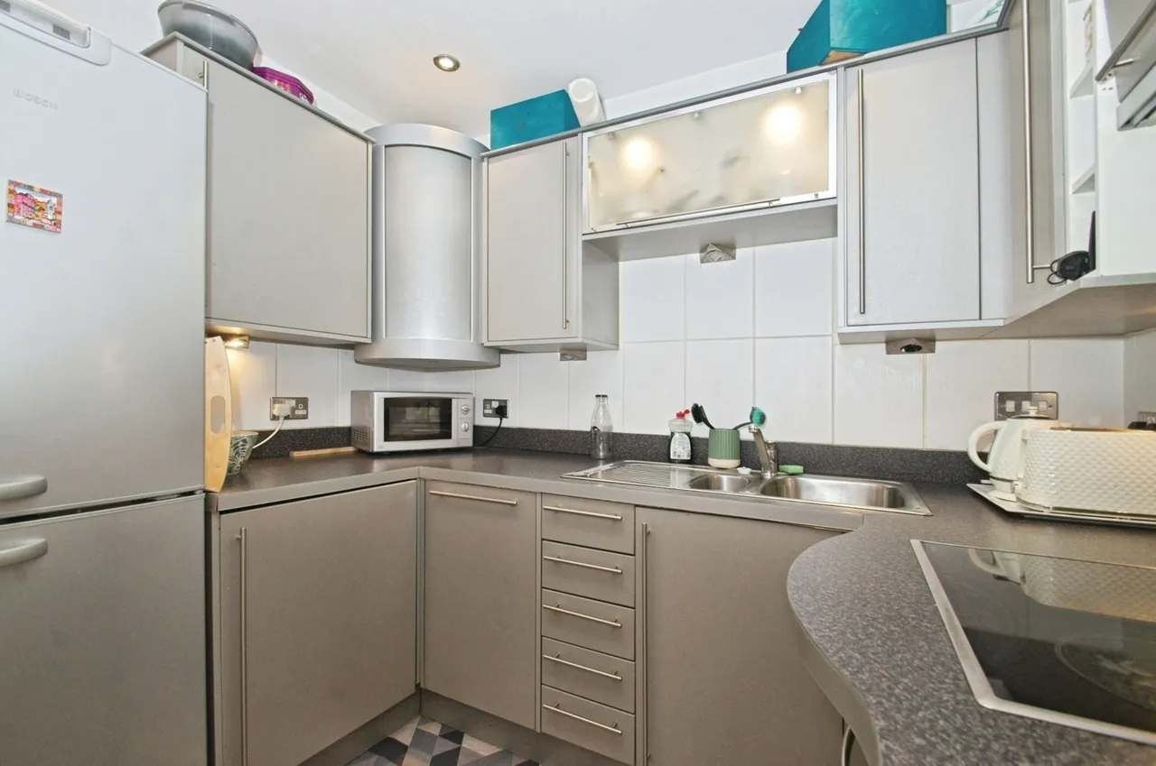 Havannah Street, Cardiff, CF10, photo 8