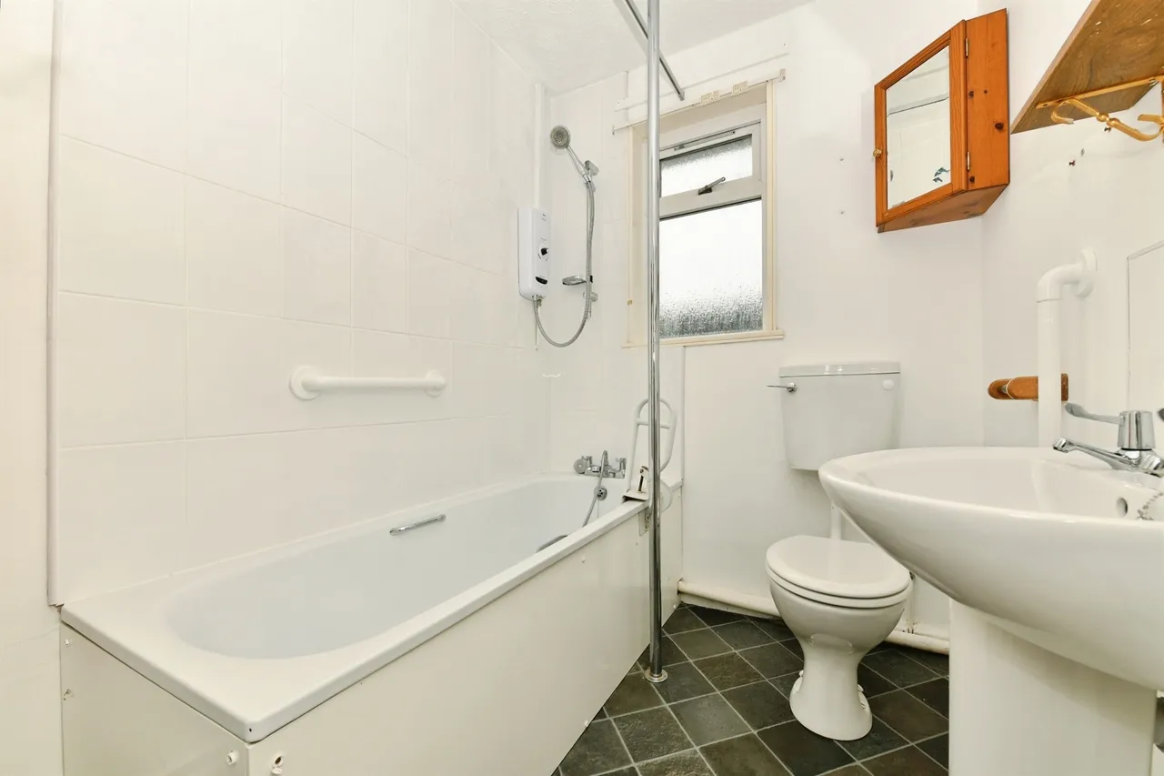 Longfield, Mells, BA11, photo 14