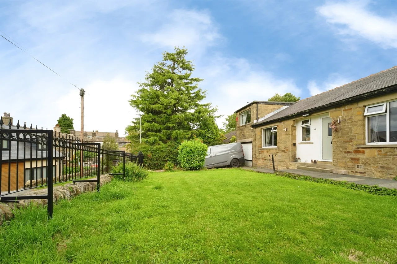 Cliffe View, Allerton, BD15, photo 15