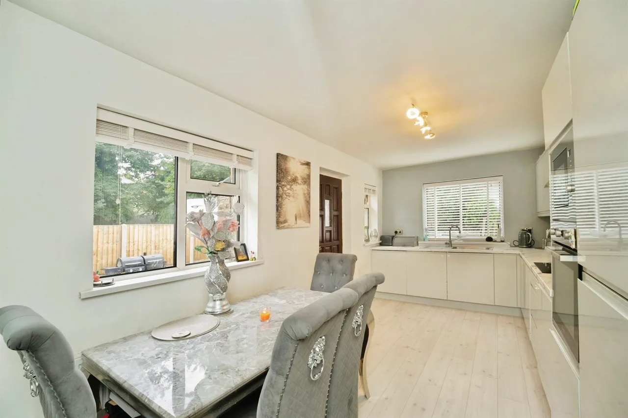 Cliffe View, Allerton, BD15, photo 5