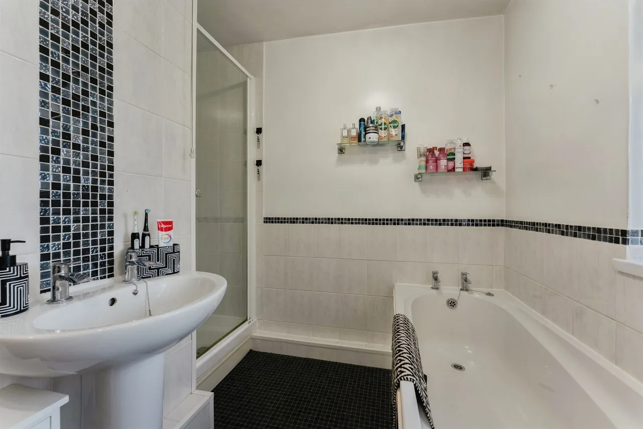 Bebington Road, Great Sutton, CH66, photo 14