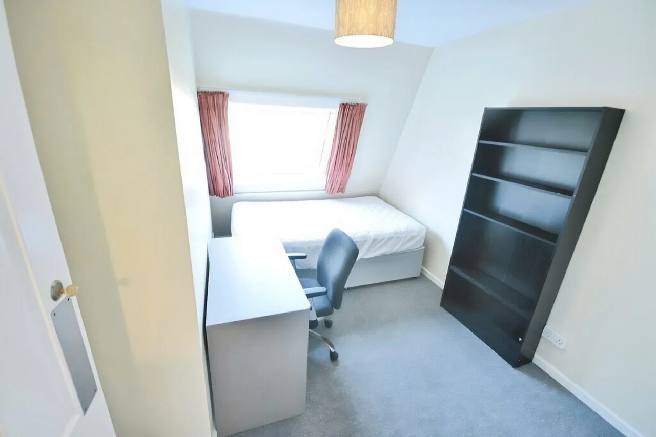 Eldertree Gardens, EX4, photo 5