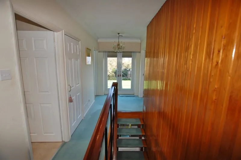 Victoria Avenue, North Grays, RM16, photo 7