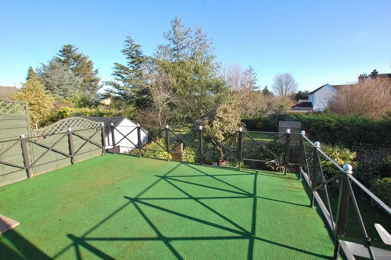 Victoria Avenue, North Grays, RM16, photo 14