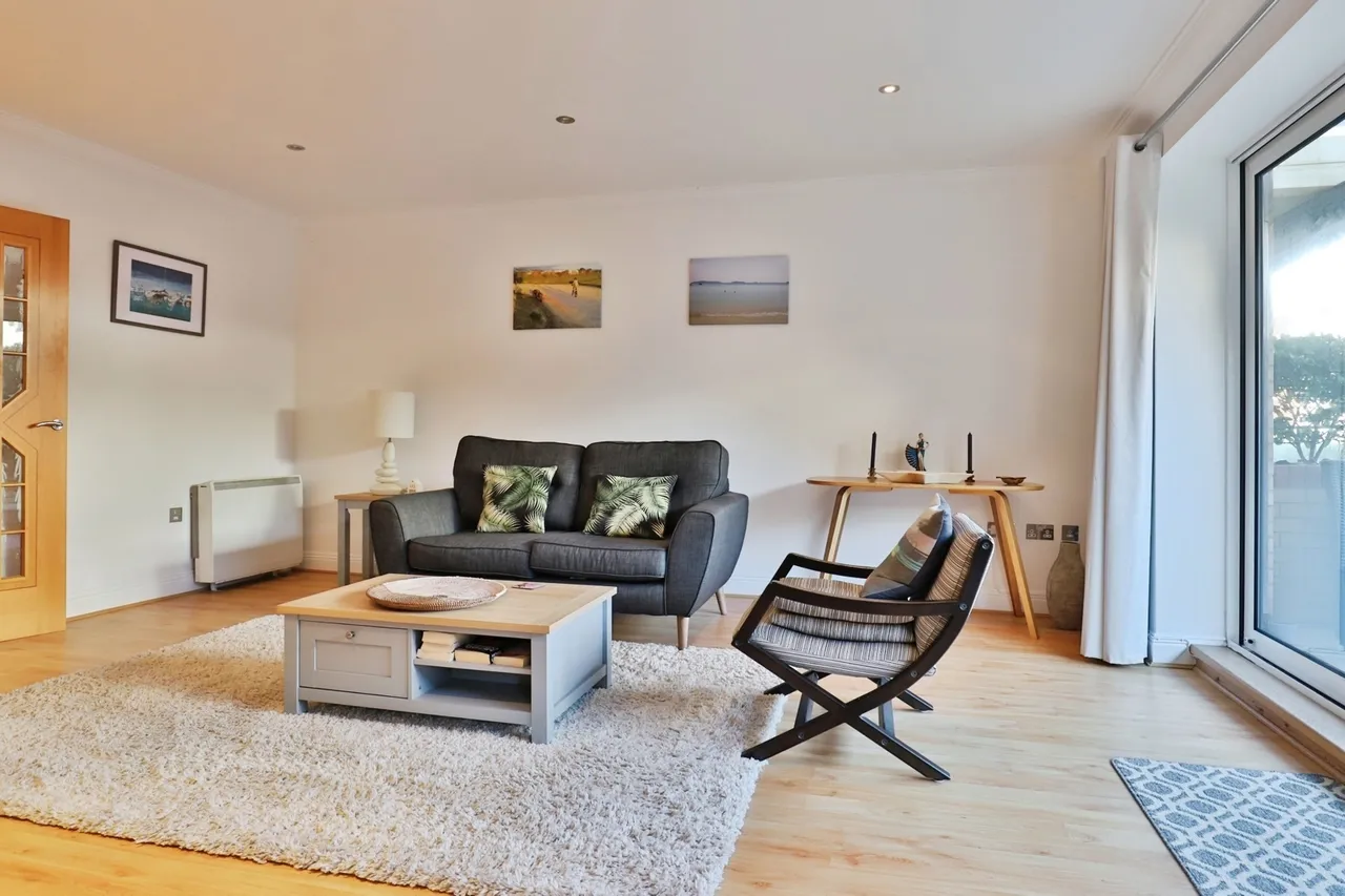 Marina Close, Bournemouth, BH5, photo 6