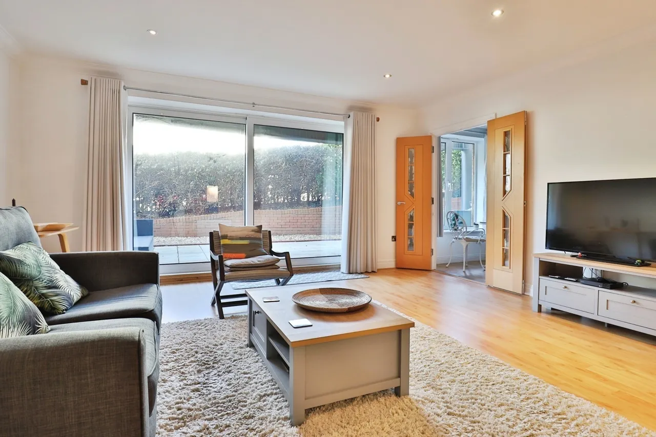 Marina Close, Bournemouth, BH5, photo 7