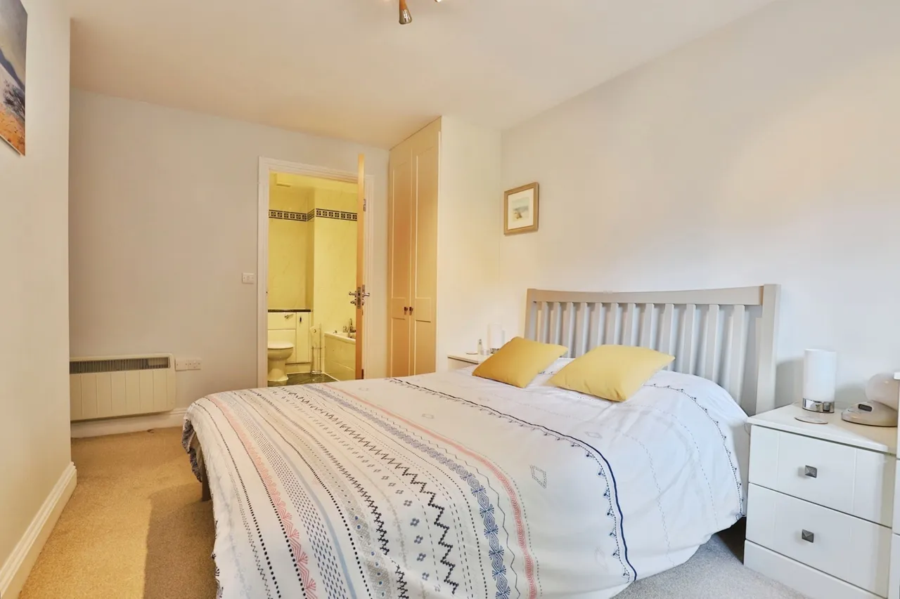 Marina Close, Bournemouth, BH5, photo 11