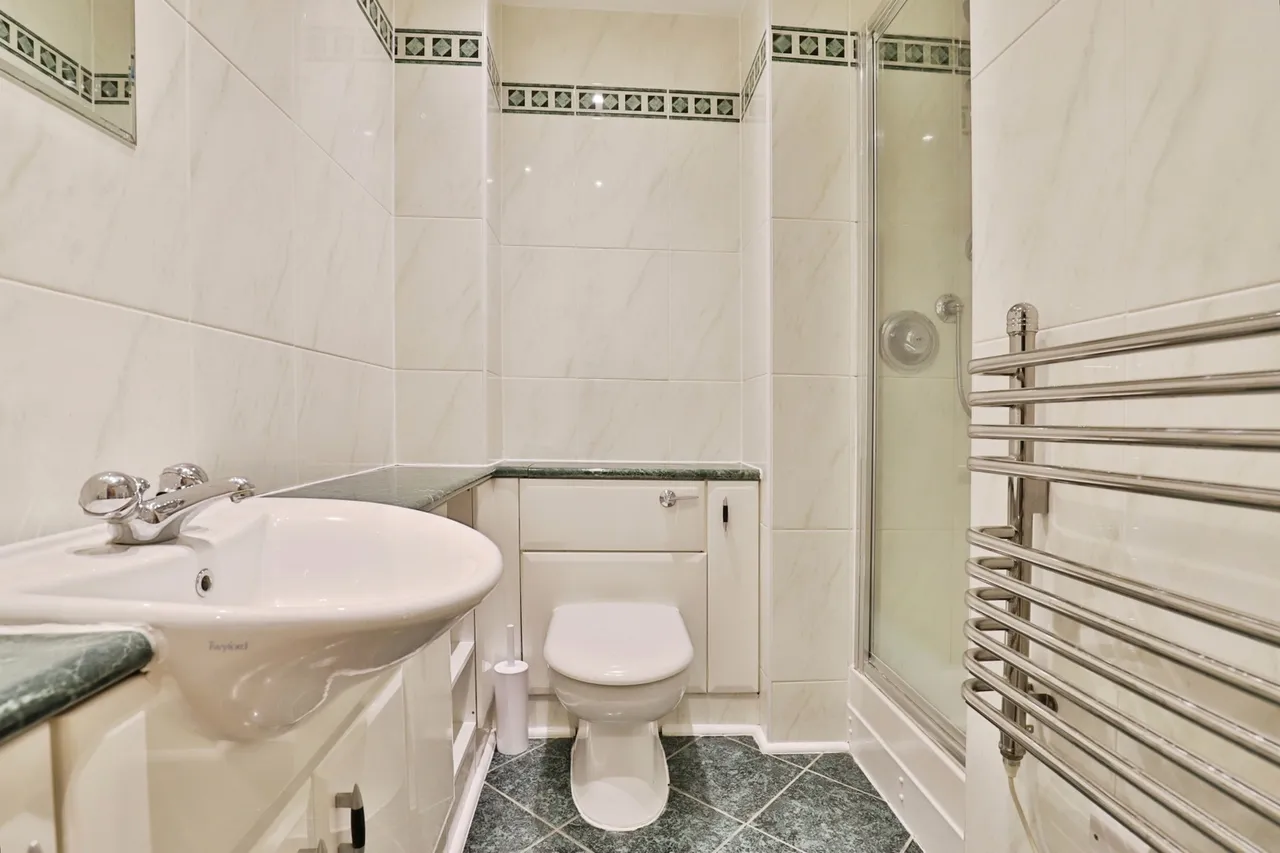 Marina Close, Bournemouth, BH5, photo 12