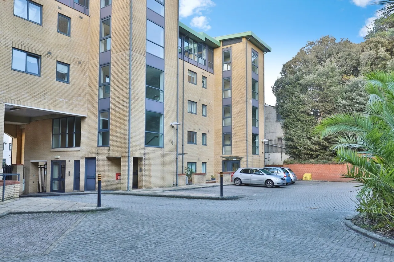 Marina Close, Bournemouth, BH5, photo 16