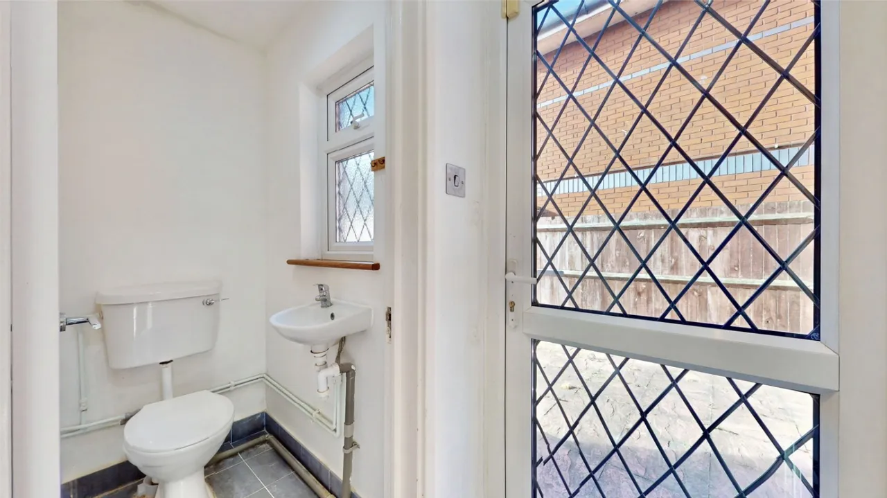 Willowbrook Road, Southall, UB2, photo 13