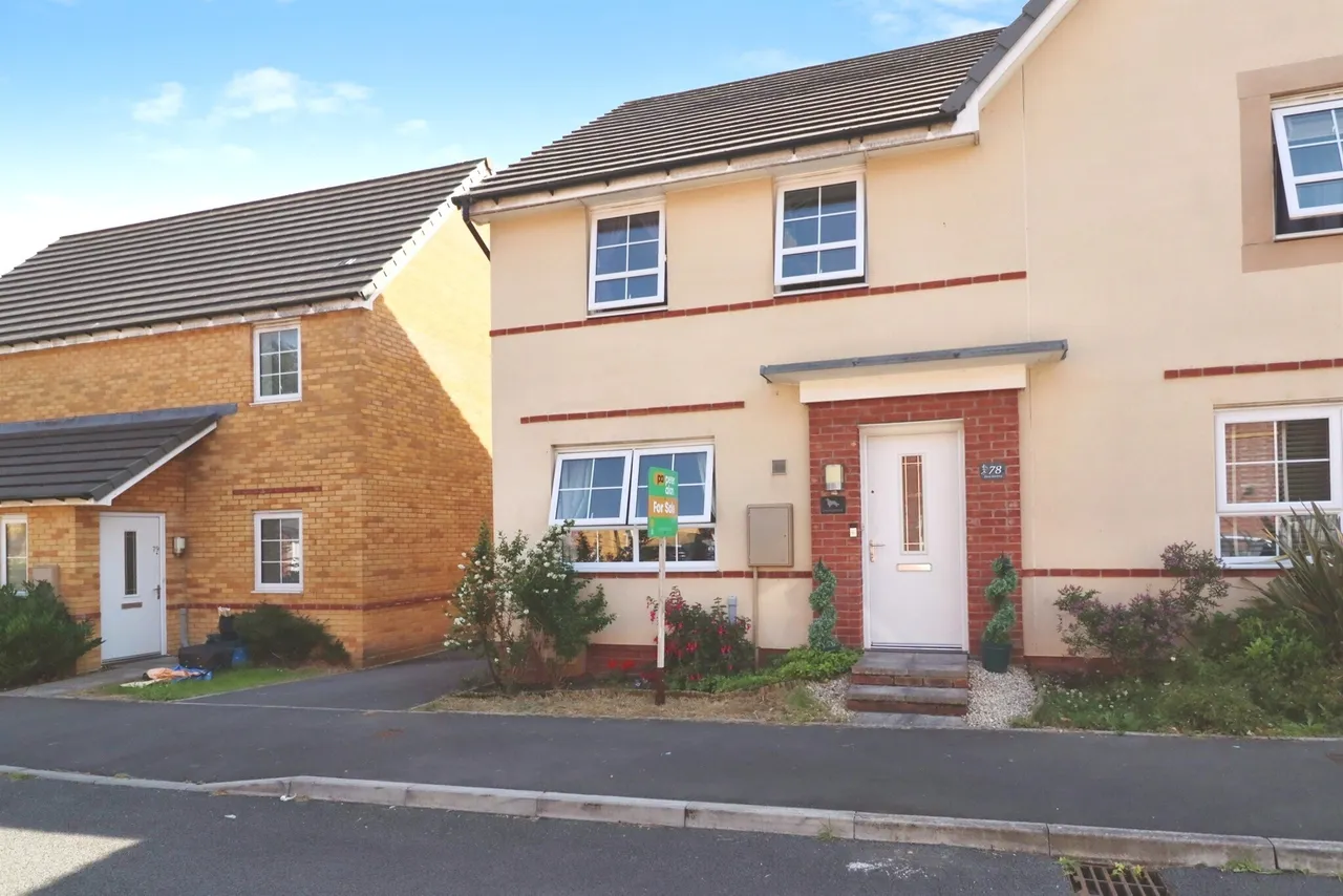 3 bed house for sale, Heol Hartrey Dinas Powys, CF64