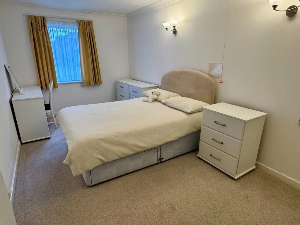 Deighton Road, LS22, photo 8