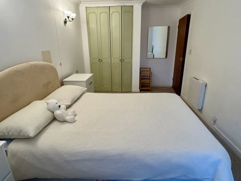 Deighton Road, LS22, photo 7