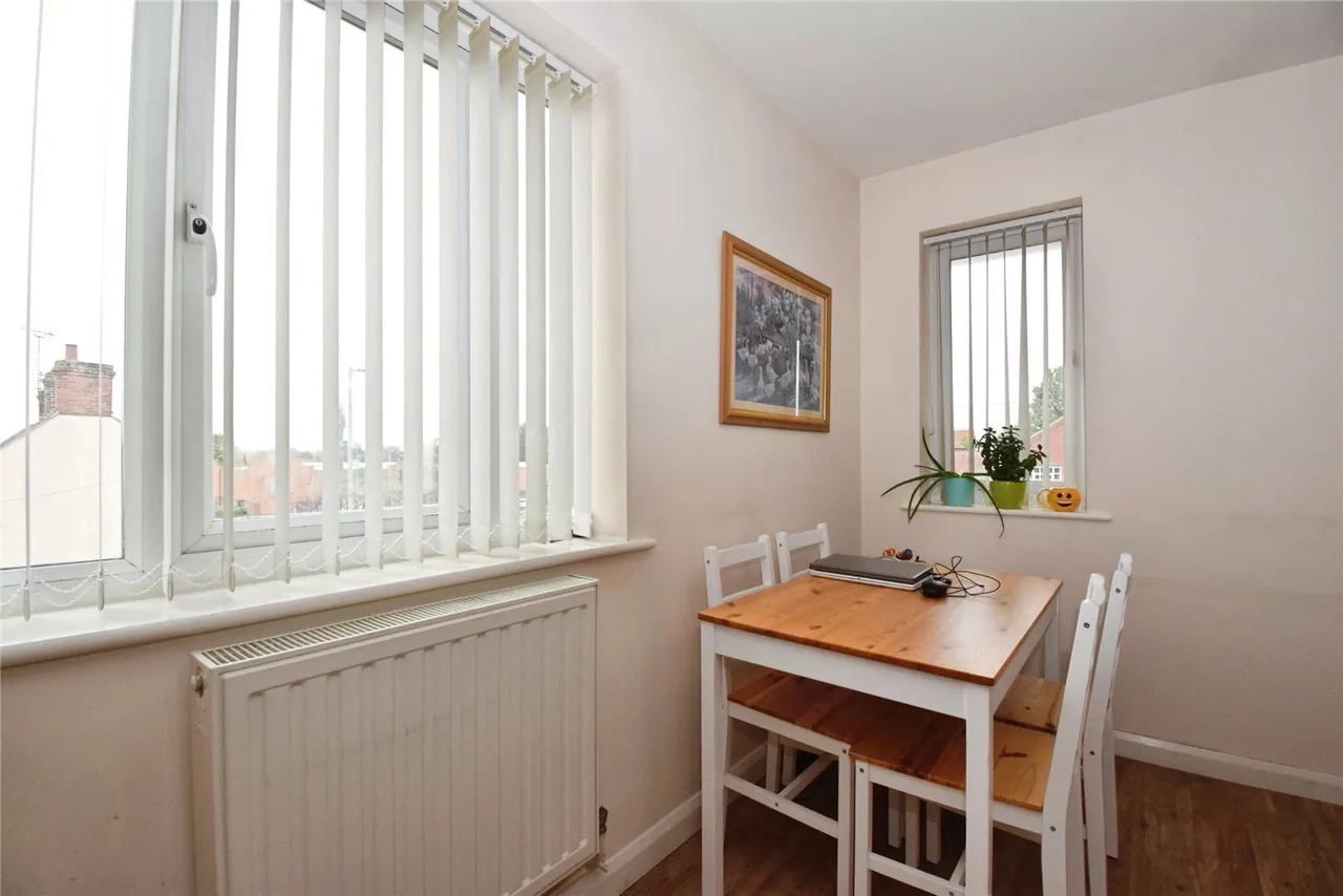 Bull Head Street, Wigston, LE18, photo 5